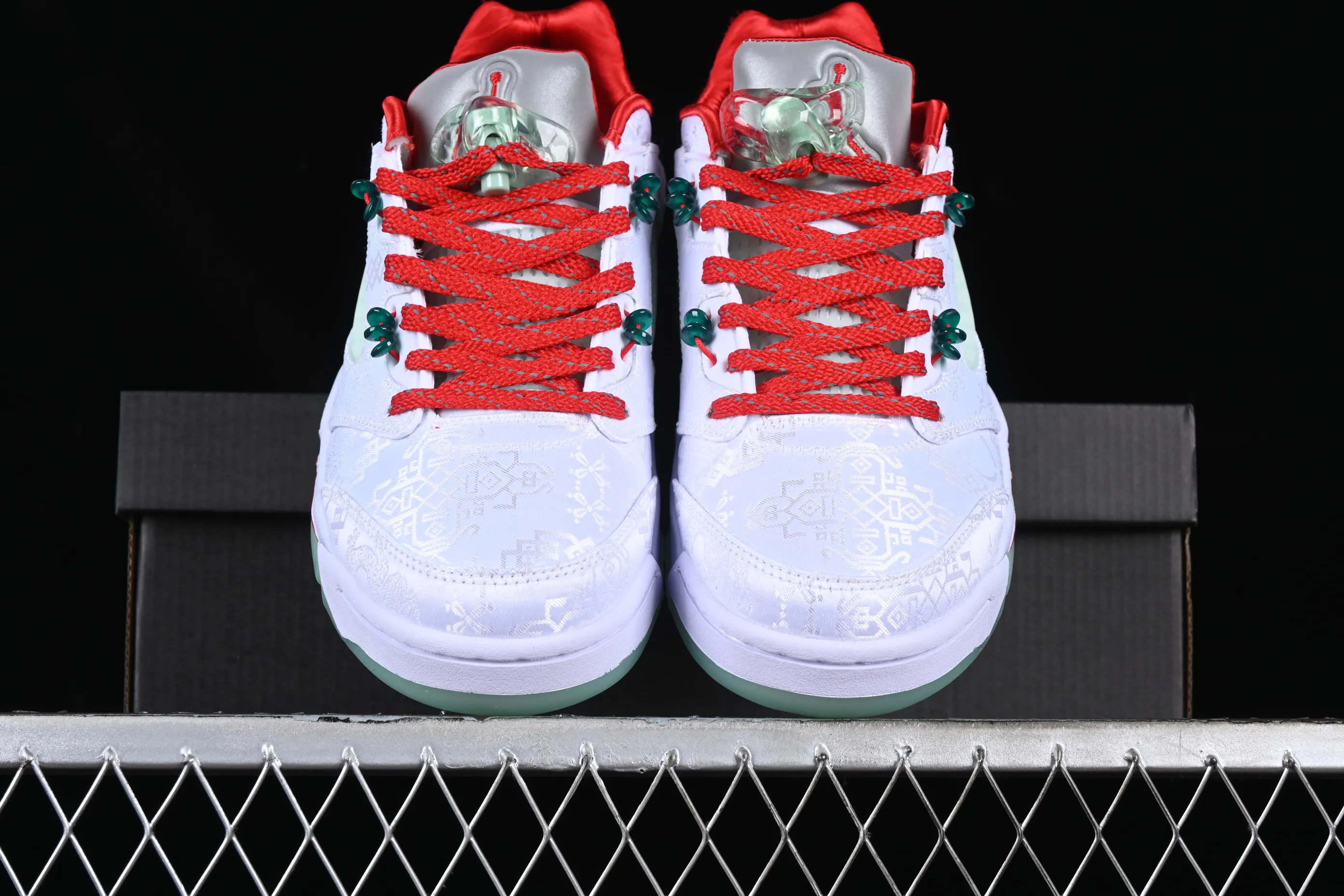 All categories Air Jordan Jordan series basketball shoes Air Jordan 5 Air Jordan 5 Low AJ5 Joe 5 white jade silk low-top basketball shoes 1551183
